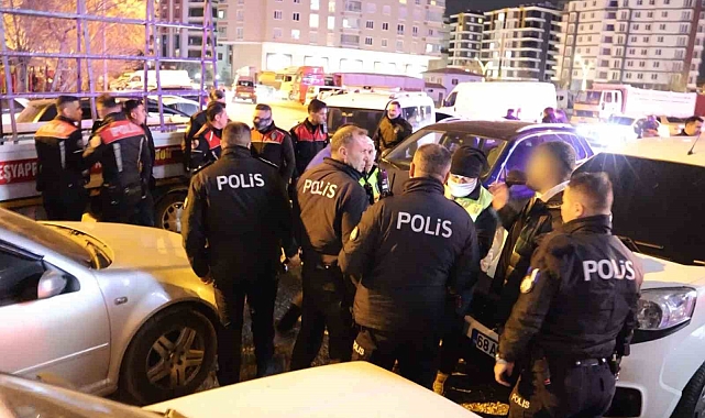 Aksaray&#039;da Dehşet Veren Kovalamaca: Alkollü Genç Sürücü Yakalandı!