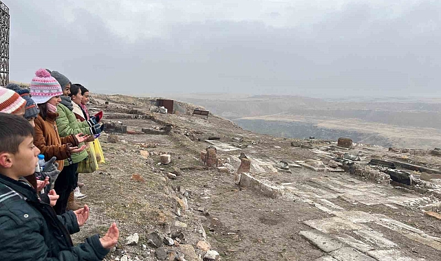 Arpaçaylı öğrenciler, tarihi Ani Ören Yeri&#039;ni ziyaret etti