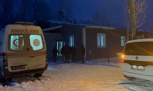 Astsubay Çavuş Taha Nergis&#039;in yaşadığı mahalleye Türk bayrakları asıldı