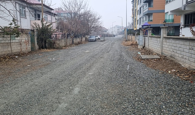 Bağlar Mahallesi Sakinlerinden Feryat: &quot;Bizim Sokak Neden Unutuluyor?&quot;