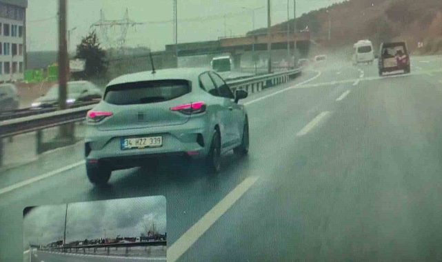 Bir araca çarpıp kaza yaptı olay yerinden kaçtı