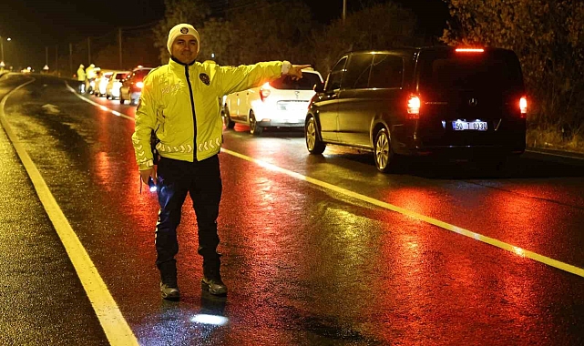 Bitlis&#039;te İnsan ve Doğanın Muhteşem Buluşması: Tilki ve Maden İşçilerinin Dostluğu