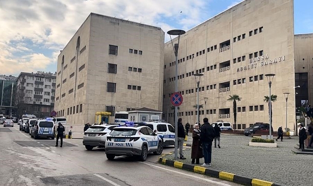 Bursa&#039;da Kanlı Duruşma: 10 Şüpheli Adliyeye Sevk Edildi