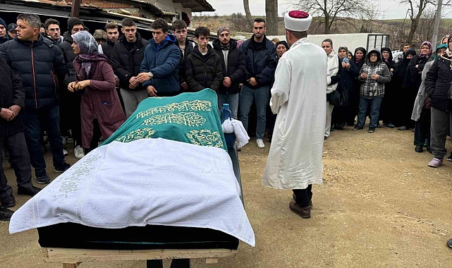 Çevre Yolu&#039;nda meydana gelen kazada hayatını kaybedenler Tekirdağ&#039;da defnedildi