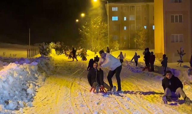 Demirözü&#039;nde Kış Şenliği: Kızak Festivali Coşkusu