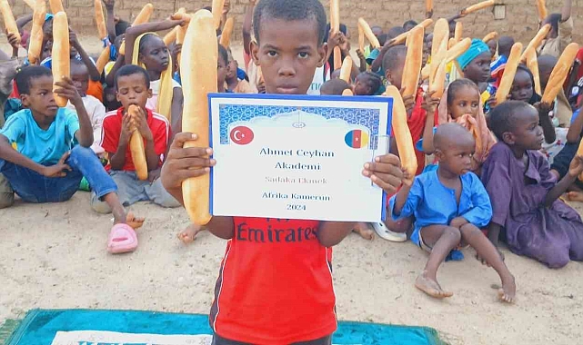 Depremde hayatını kaybeden vatandaşların anısına Afrika&#039;da su kuyusu açtırdı