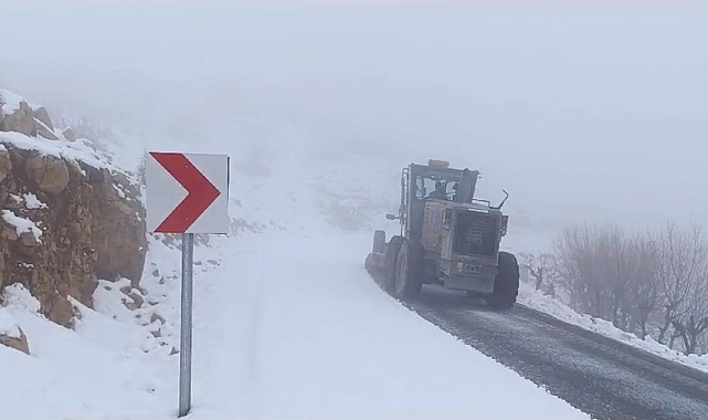 Diyarbakır&#039;da kar yağışı nedeniyle kapanan 105 kilometrelik yol ulaşıma açıldı