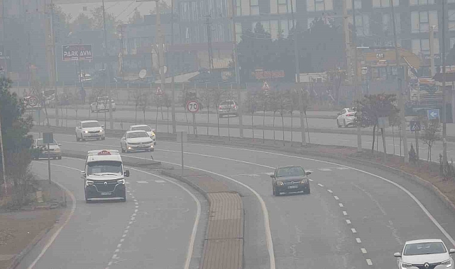 Diyarbakır&#039;da Sis Hayatını Felç Etti