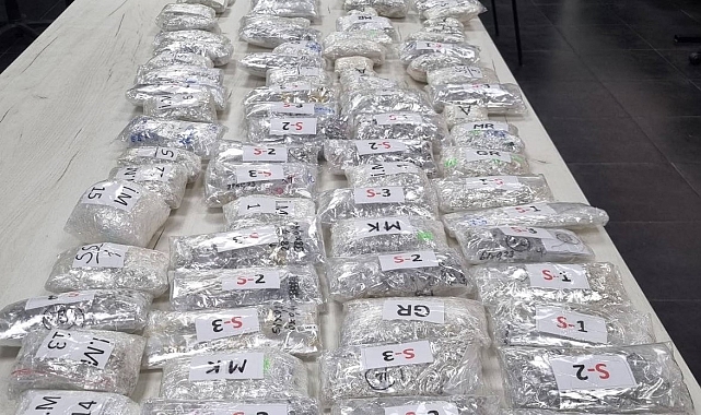 Erzincan&#039;da Silahlı Suçlara Darbe: 3 Şüpheli Yakalandı, Silahlar Ele Geçirildi