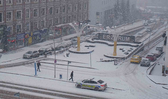 Erzurum beyaza büründü