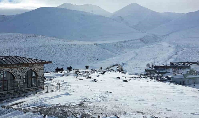 Erzurum&#039;a Yeni Bir Manevi Miras: Pir Ali Baba Türbesi Açıldı