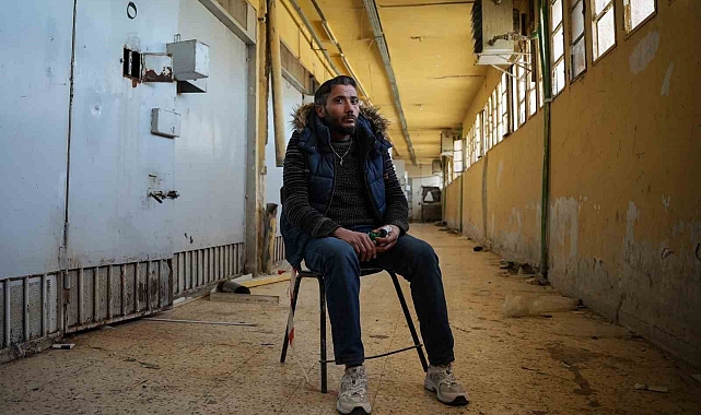 Eski mahkum Esad&#039;a seslendi: &quot;Ben ölmedim, buradayım ve yaşıyorum&quot;