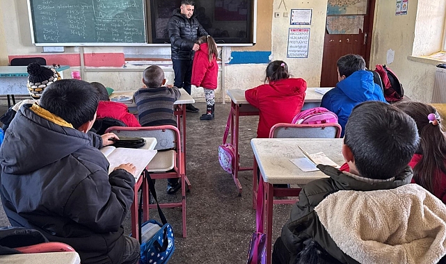 Ferit Kaya&#039;dan Karayazı Öğrencilerine Sıcak Bir Jest: 1500 Mont