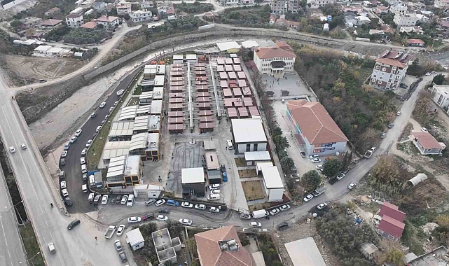 Hatay&#039;da Depremin İzlerini Silmek İçin Kültür ve Sanat Çarşısı Açıldı