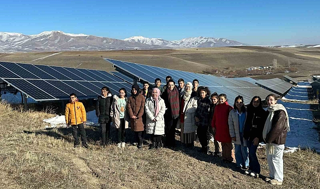 Hınıs&#039;lı Öğrenciler Güneş Enerjisini Yerinde Öğrendi