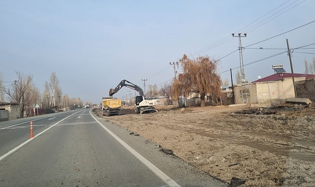 Iğdır&#039;da 2024 Yatırım Programı Kapsamında Kavşak Yapımı Çalışmaları Devam Ediyor