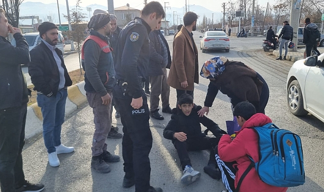 Iğdır&#039;da Bisiklet ve Motosiklet Çarpıştı: 2 Kişi Yaralandı