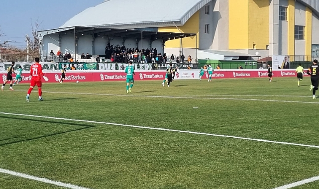 Iğdır’da gol yağmuru.. Iğdır FK  2-2 Muşspor ilkyarı sonucu