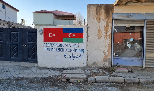 Iğdır&#039;da Türkiye-Azerbaycan Kardeşliği Bayraklarla Simgelendiriliyor