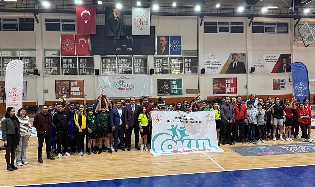 Iğdır&#039;da Yıldız Hentbol Müsabakaları Tamamlandı