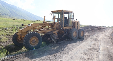 Iğdır İl Özel İdaresi, Yol Yapım ve Bakım Çalışmalarına Devam Ediyor