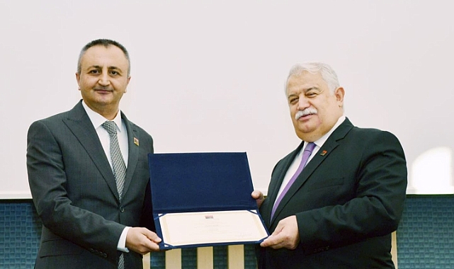 Iğdır Üniversitesinden Prof. Dr. Mehmet Güneş TÜBA Telif Eser Ödülünü Aldı