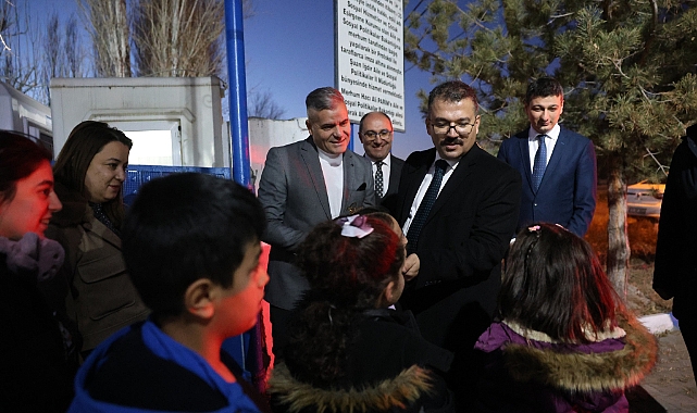 Iğdır Valisi Turan, Çocuklarla Bir Araya Geldi