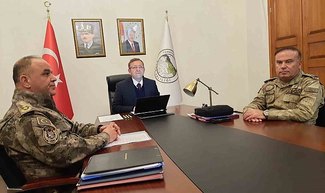 Kars&#039;ta vali Polat başkanlığında asayiş ve güvenlik toplantısı yapıldı