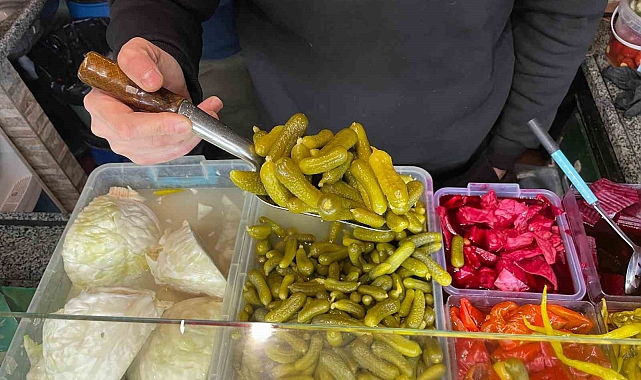 Kış geldi gripten korunmak isteyen vatandaş turşuya yöneldi
