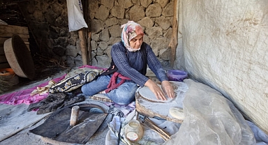 Melekli Beldesinde Tandır Ekmeği, Ev Kadınlarının Geçim Kapısı Oldu