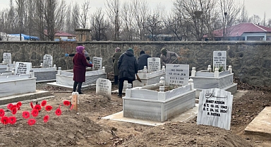 Melekli'de Mezarlık Temizliği