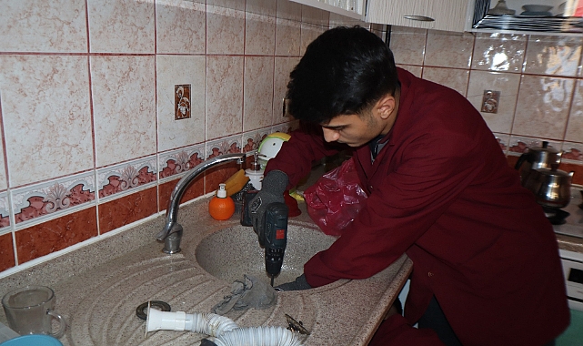 Meslek Lisesi öğrencilerinden Iğdır’da ihtiyaç sahibi ve yaşlılara ücretsiz hizmet