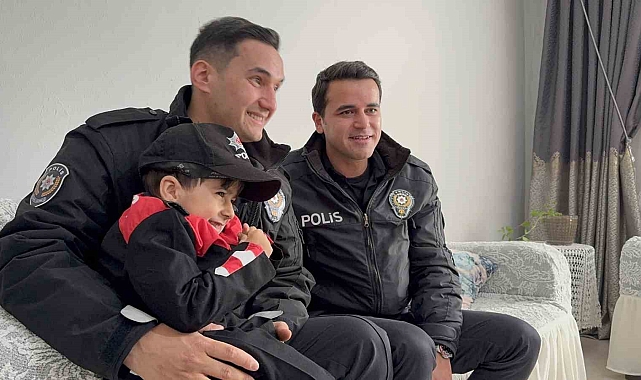 Minik Asaf&#039;ın polis olma hayali gerçek oldu