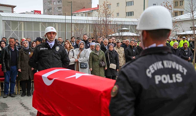 Muş&#039;ta kalp krizi geçirerek vefat eden polis memuru için cenaze töreni düzenlendi