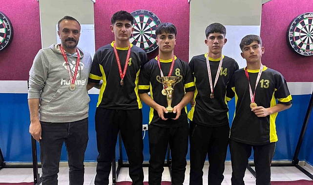 Oltu&#039;dan Türkiye&#039;ye Uzanan Başarı: Dart Takımı İl Birincisi!