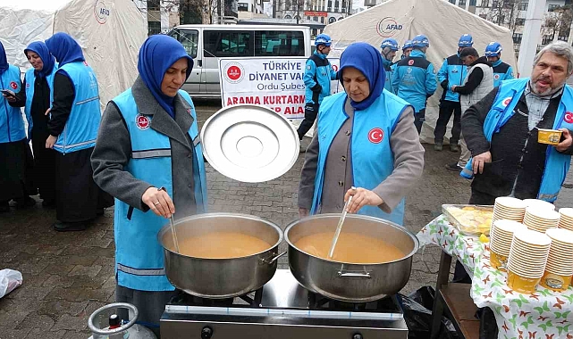 Ordu&#039;dan Suriye&#039;ye Umut Taşıyan Tırlar: İnsanlık El Ele
