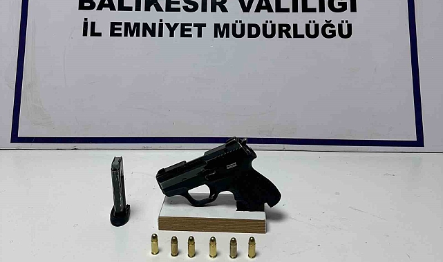 Polis, kurye kılığına girip firari hükümlüyü yakaladı