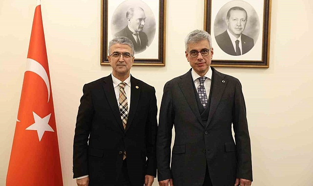 Posof&#039;ta Yaşamı Felç Eden Kar Yağışı ve Sis