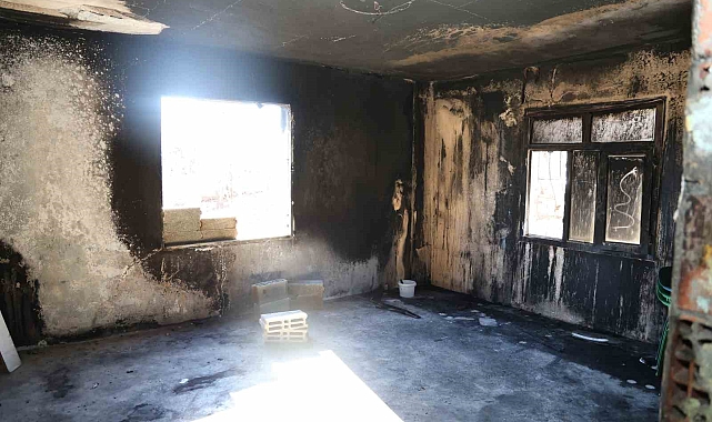 Şırnak merkeze bağlı Yeniaslanbaşar köyünde Güvenlik korucusunun evi yandı