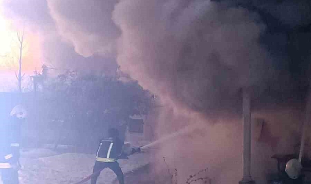 Sobadan çıkan yangın evi kullanılamaz hale getirdi