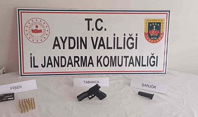 Şüpheli hareketleri ele verdi