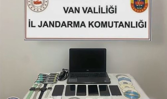 Telefonlara IMEI klonlaması yapan iş yerine operasyon düzenlendi