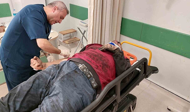 Tırın dorse kapağı kafasına çarpan tır sürücüsü hastanelik oldu