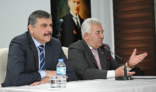 Vali çiftçi, tecrübelerini öğrencilere anlattı