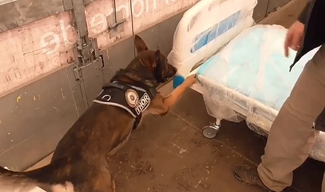 Van&#039;da Uyuşturucu Operasyonu: Hasta Yatağında Gizlenen 5 Kilo Metamfetamin Ele Geçirildi