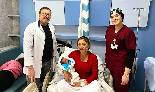 40 yaşında 9&#039;uncu bebeğini dünyaya getirdi