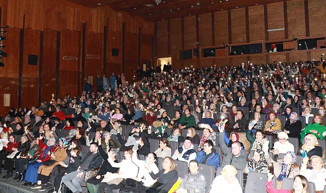 65 yaş üstü korodan nostalji dolu gece