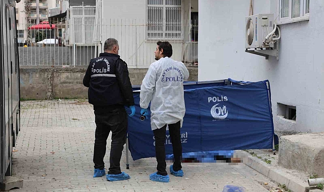 Adana&#039;da Facia: Cam Silerken Düşen Kadın Hayatını Kaybetti