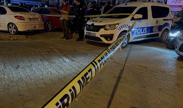 Adana&#039;da Silahlı Kavga: Eğlence Mekanı Çıkışında Kadın Vuruldu