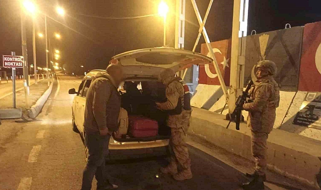 Ağrı&#039;da huzur ve güven uygulaması: Kaçak botox malzemesi ele geçirildi, 53 düzensiz göçmen yakalandı